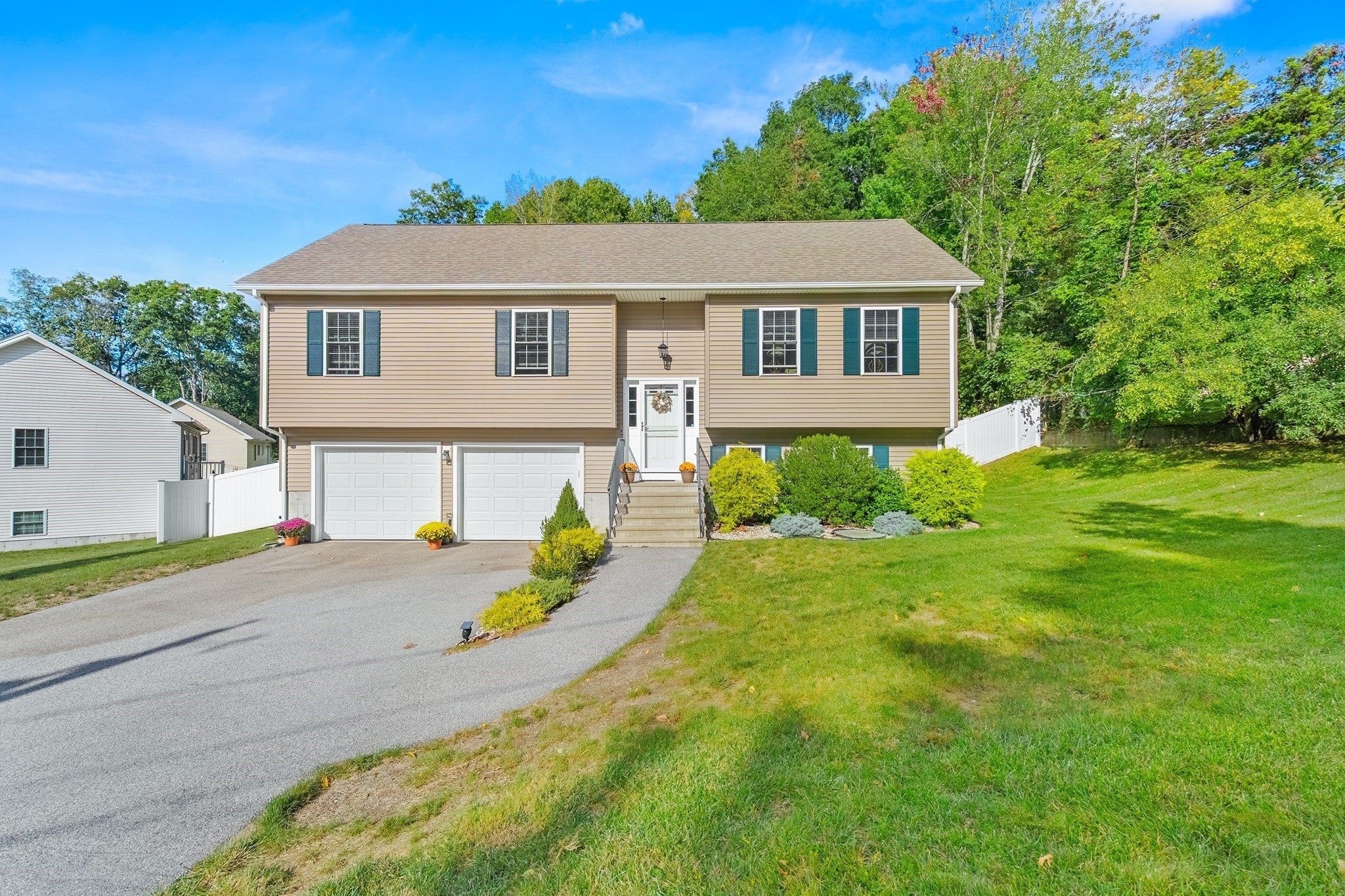 16 Liane Dr, Woonsocket, RI Photo #35