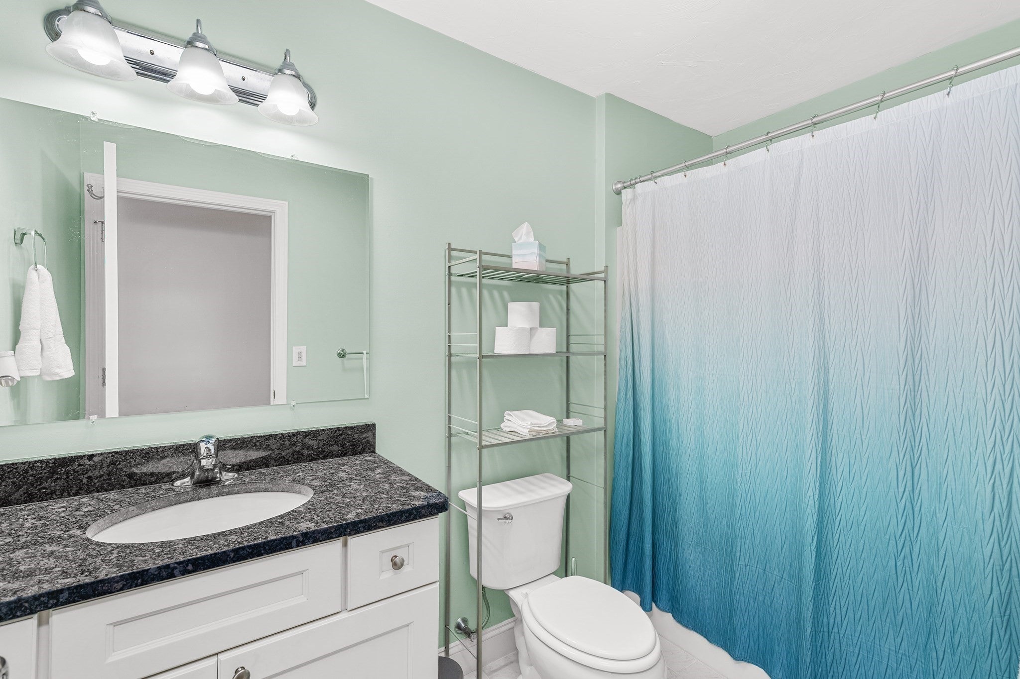16 Liane Dr, Woonsocket, RI Photo #18