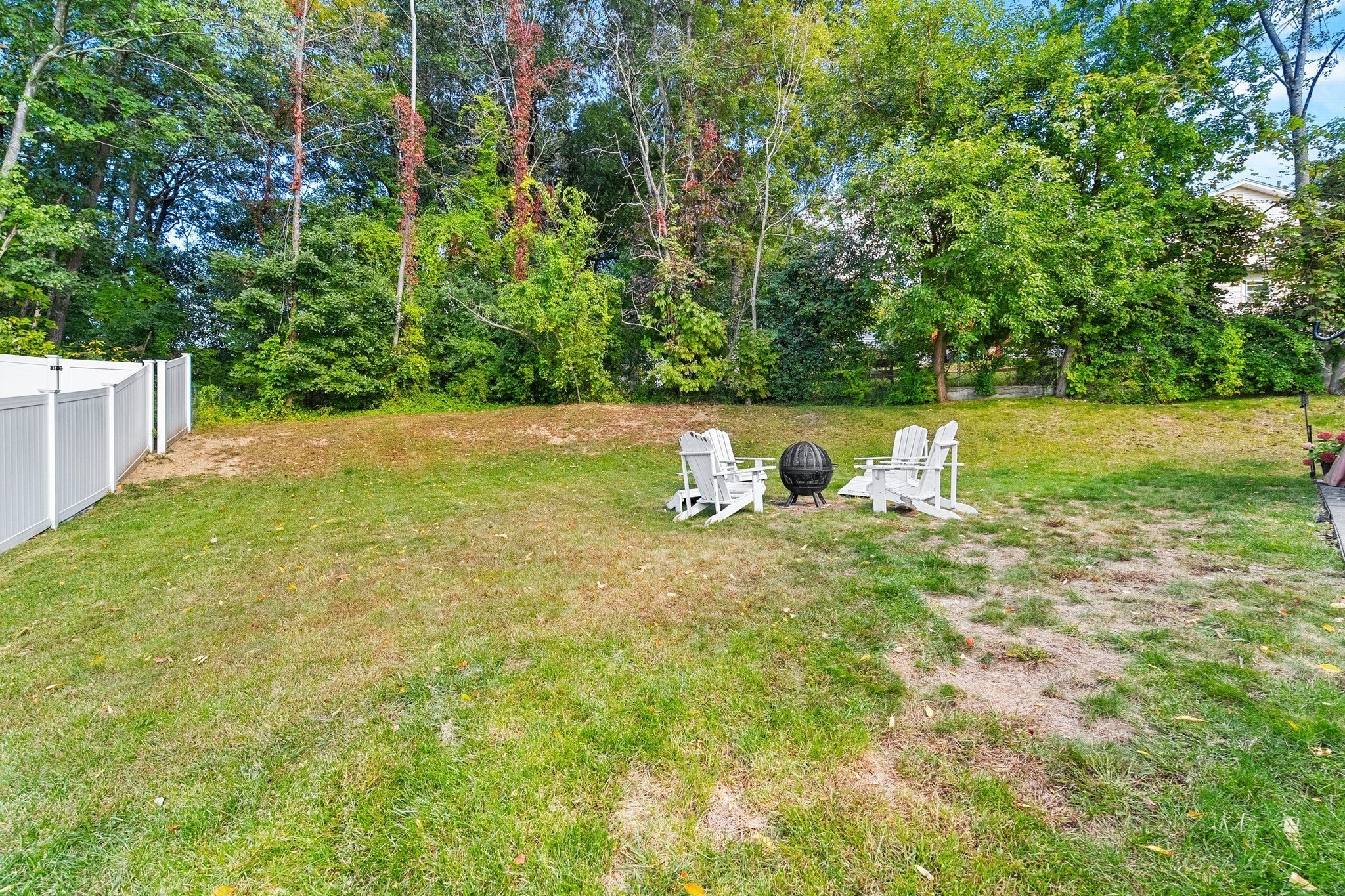16 Liane Dr, Woonsocket, RI Photo #33