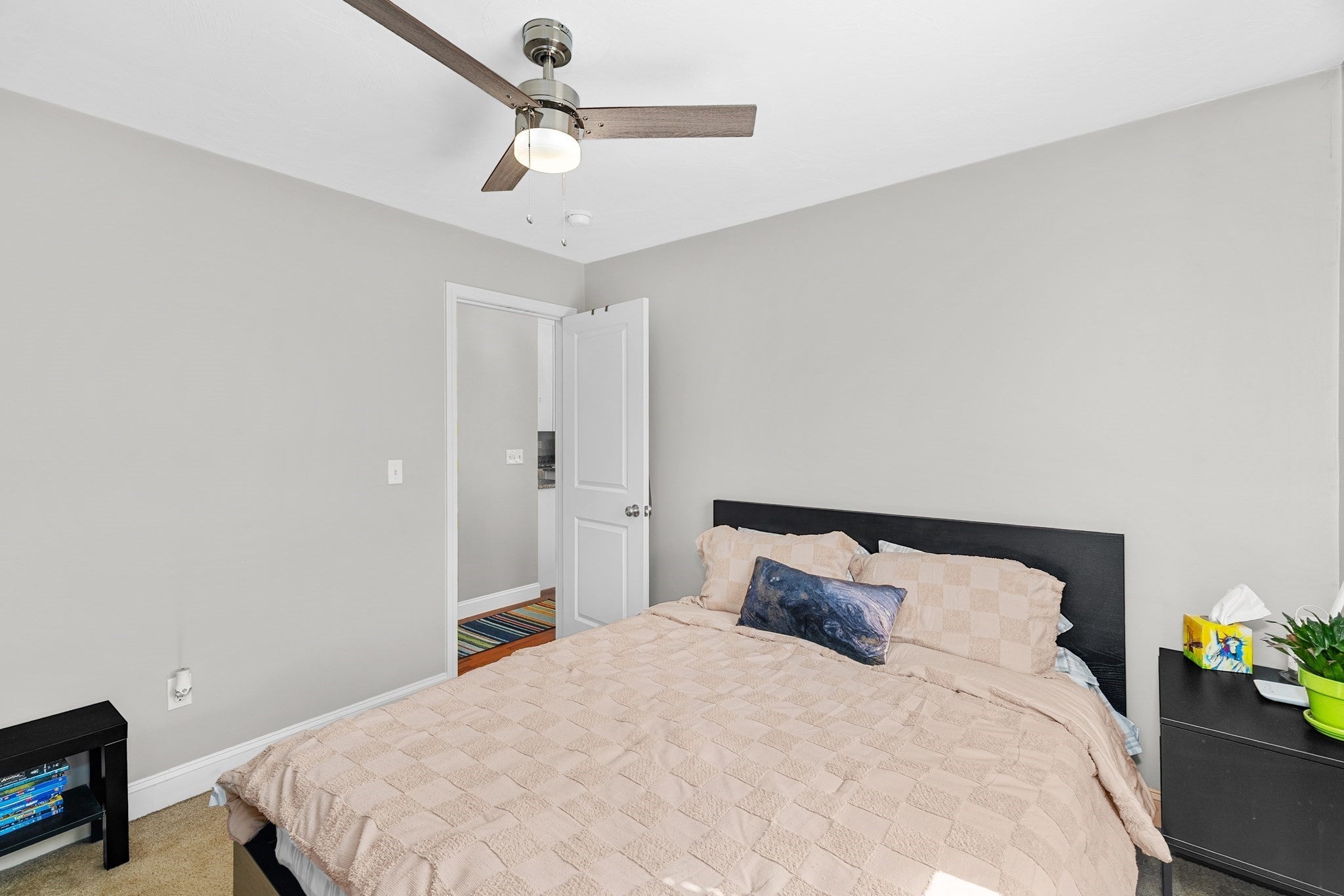 16 Liane Dr, Woonsocket, RI Photo #20