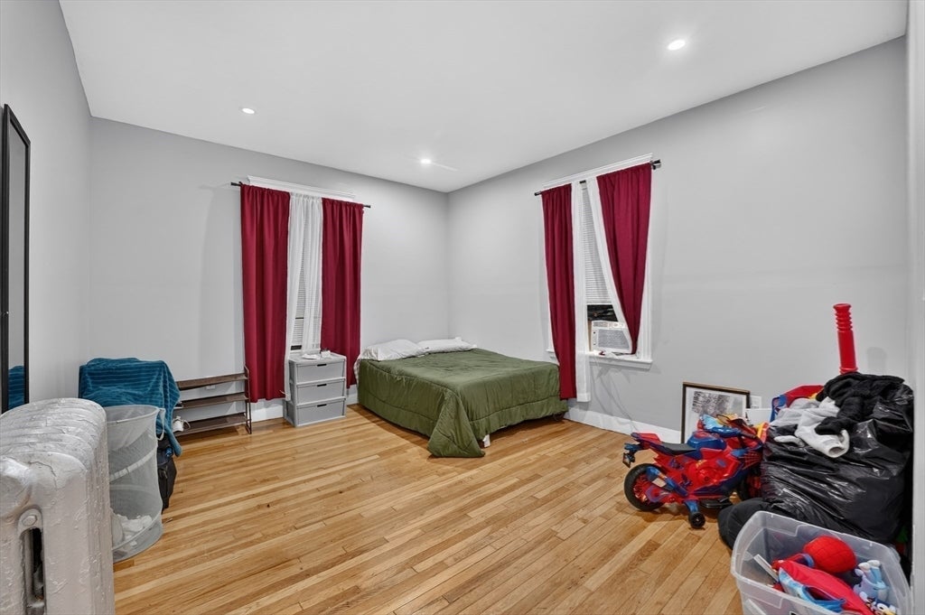 31 Middleton ST, Boston, MA, 31 Middleton ST, Boston, MA Photo #11
