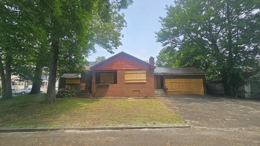 181 Freeman Ter