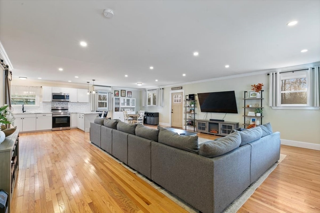 38 Rocky Hill Rd B