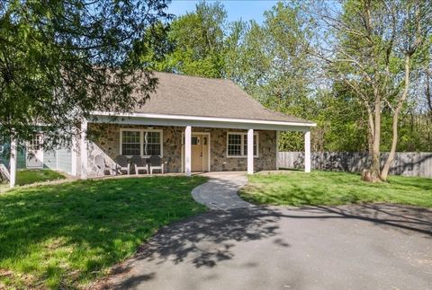 38 Rocky Hill Rd B Amesbury MA 01913