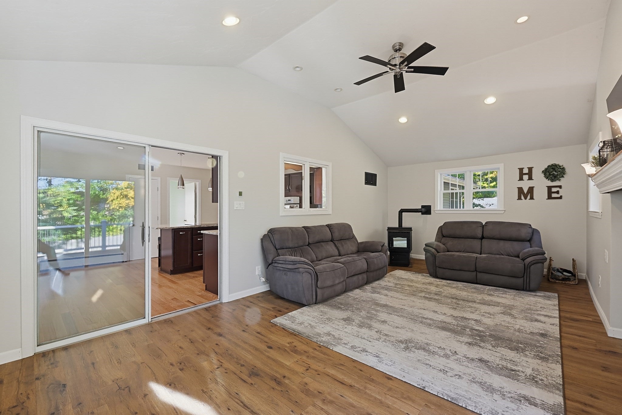 35 Macarthur Dr, Millbury, MA, 35 Macarthur Dr, Millbury, MA Photo #8