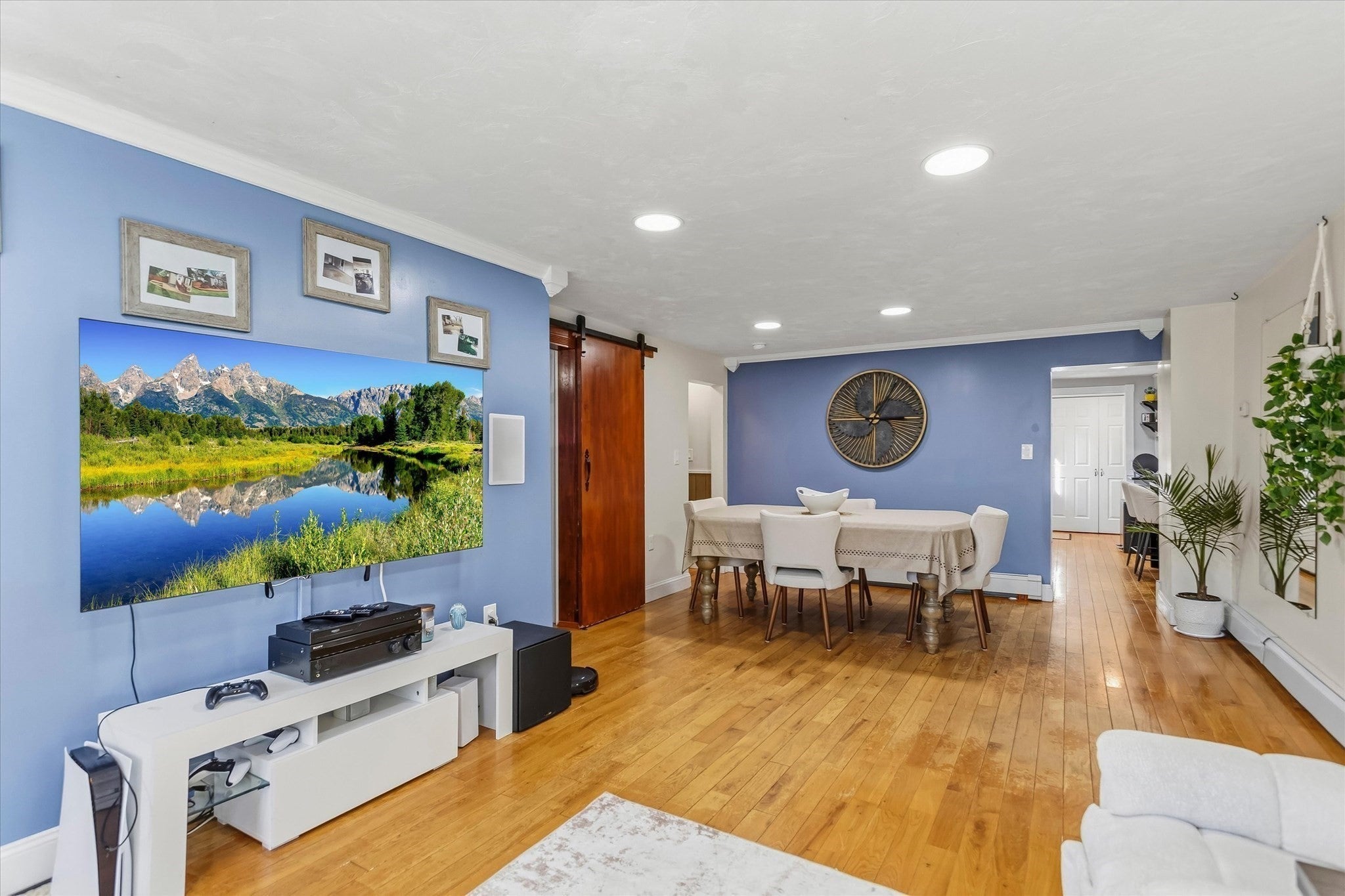 2 Franklin Ave, North Attleboro, MA, 2 Franklin Ave, North Attleboro, MA Photo #4