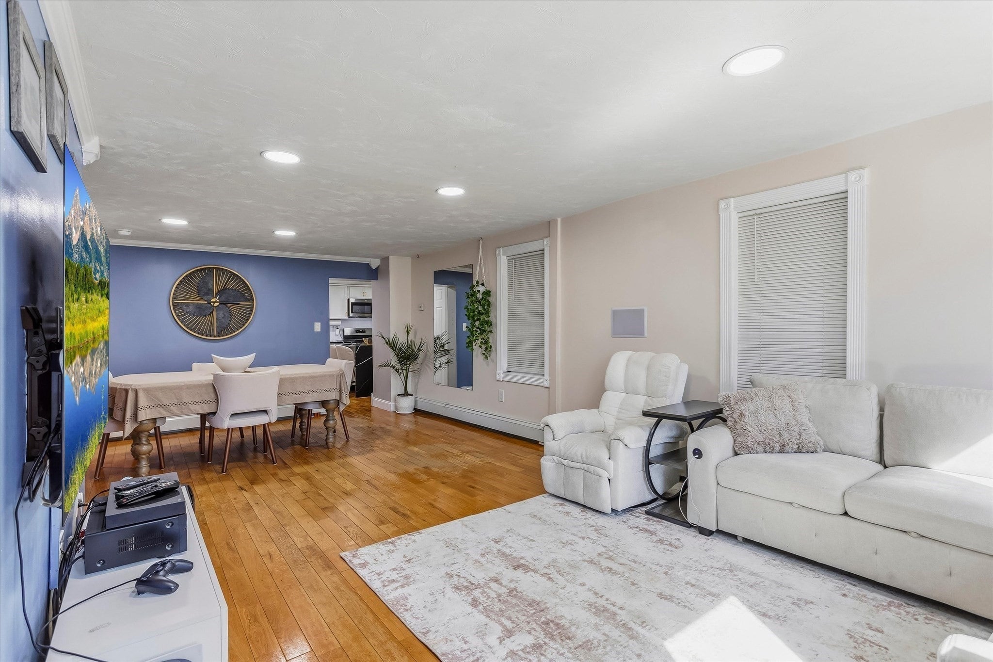 2 Franklin Ave, North Attleboro, MA, 2 Franklin Ave, North Attleboro, MA Photo #3
