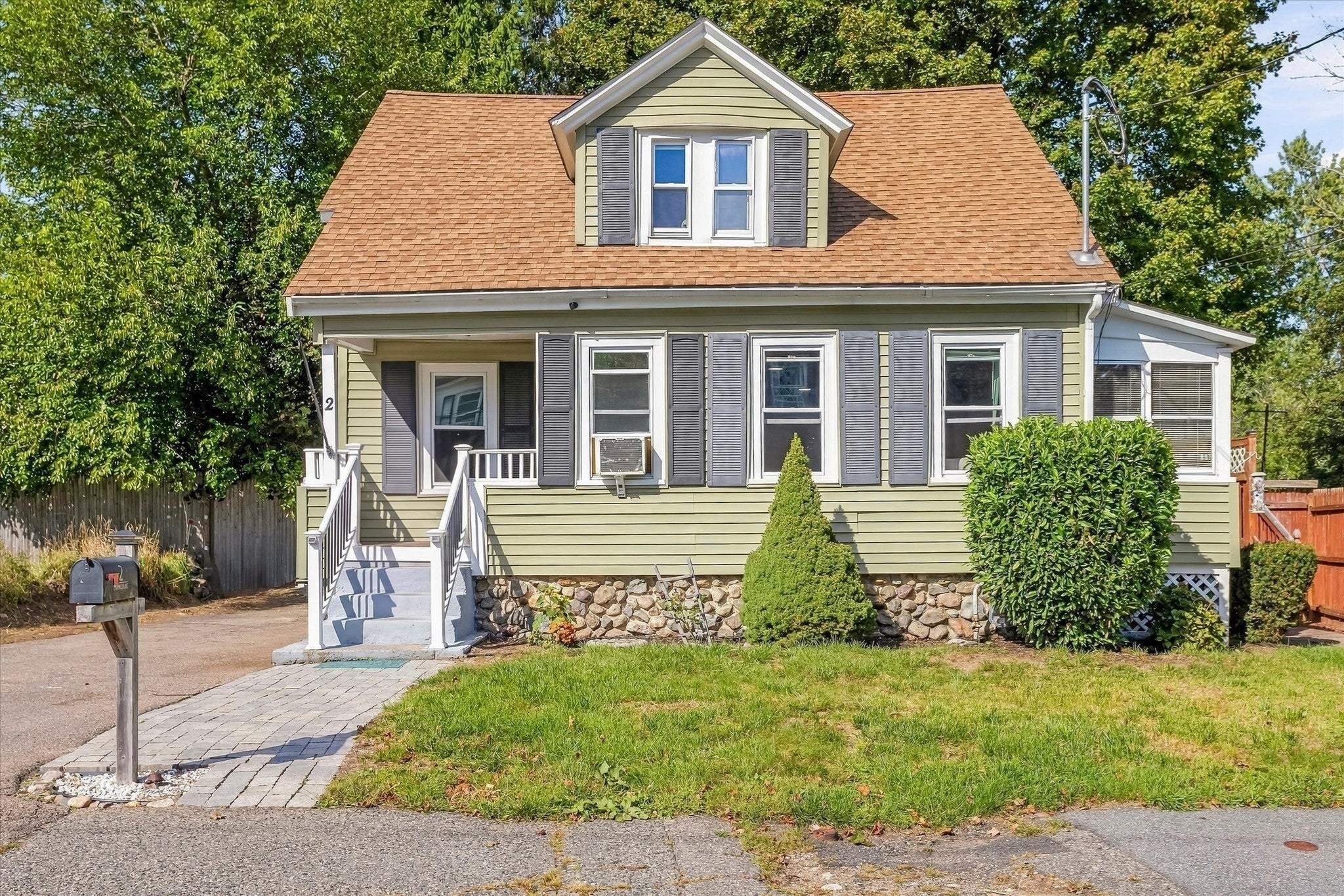 2 Franklin Ave, North Attleboro, MA, 2 Franklin Ave, North Attleboro, MA Photo #2