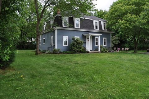 Photo of 84 Lake Road #2, Framingham, MA 01701 (MLS # 73483577)