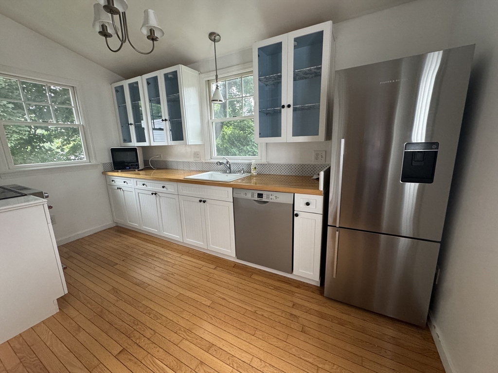 16 Colburn St 1