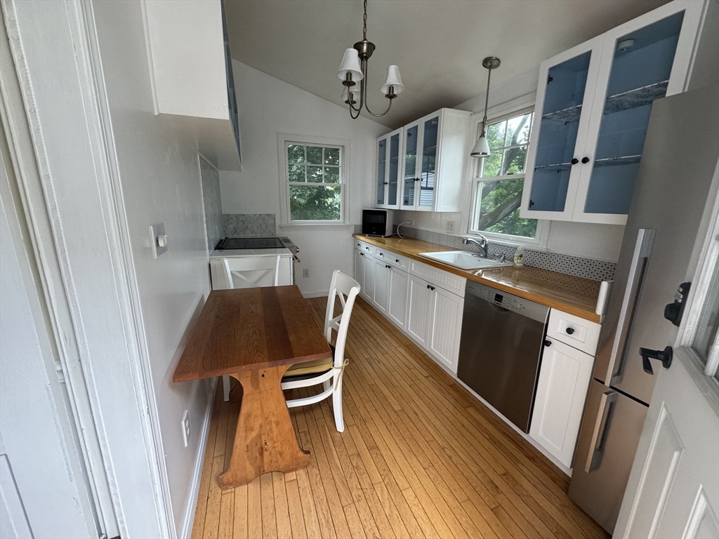 16 Colburn St 1