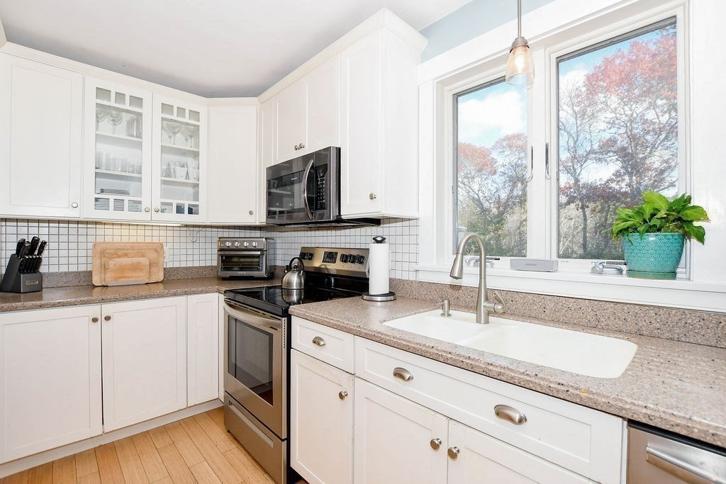 150 Herring Pond Rd.