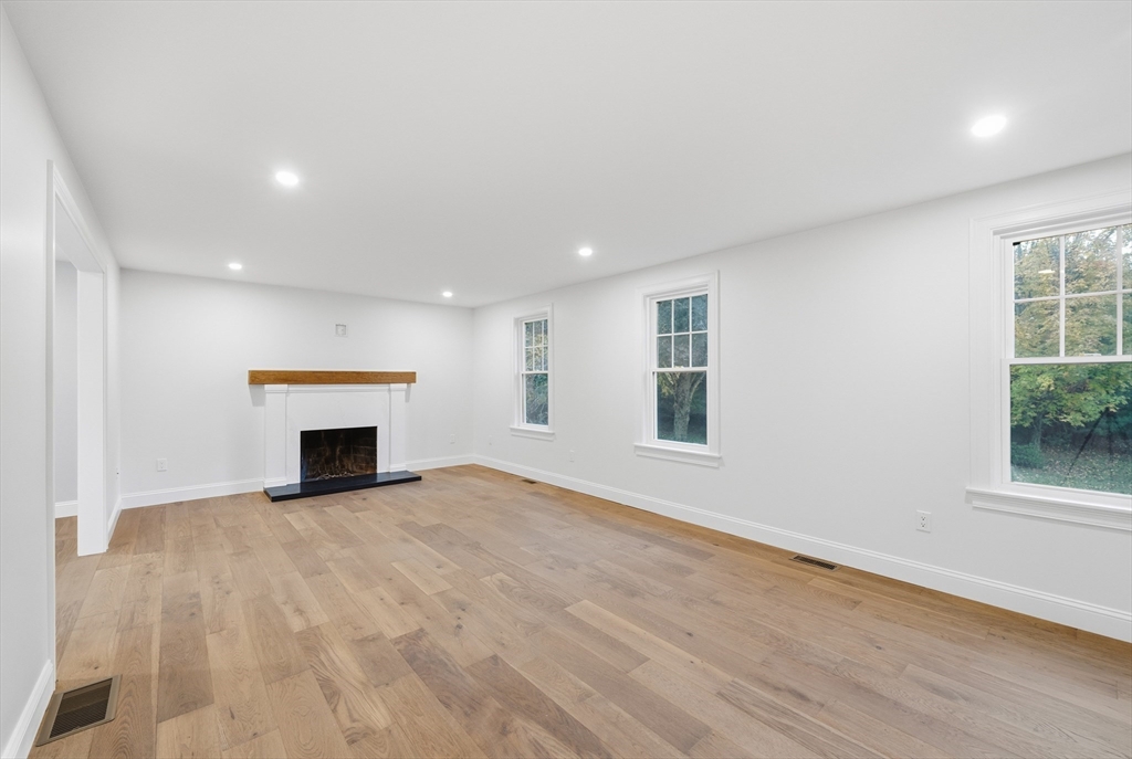 18 Crosswinds Drive