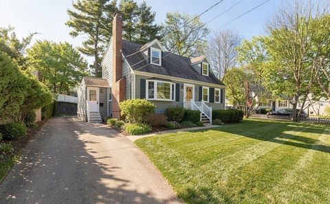 9 Pearl St Walpole MA 02081