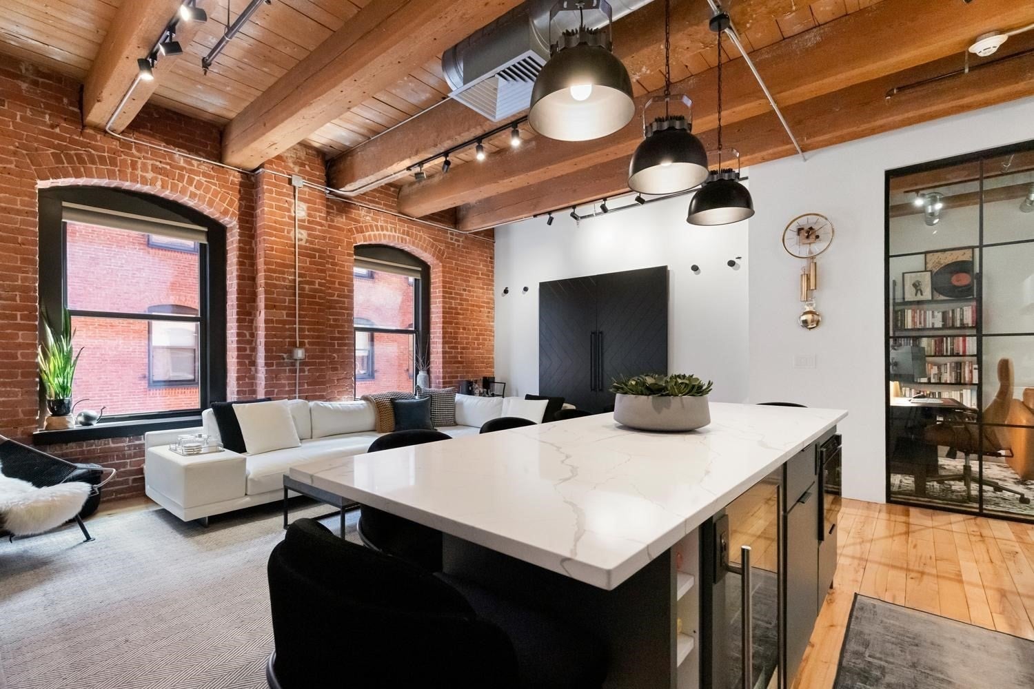 21 Wormwood St #422, Boston, MA Photo #11