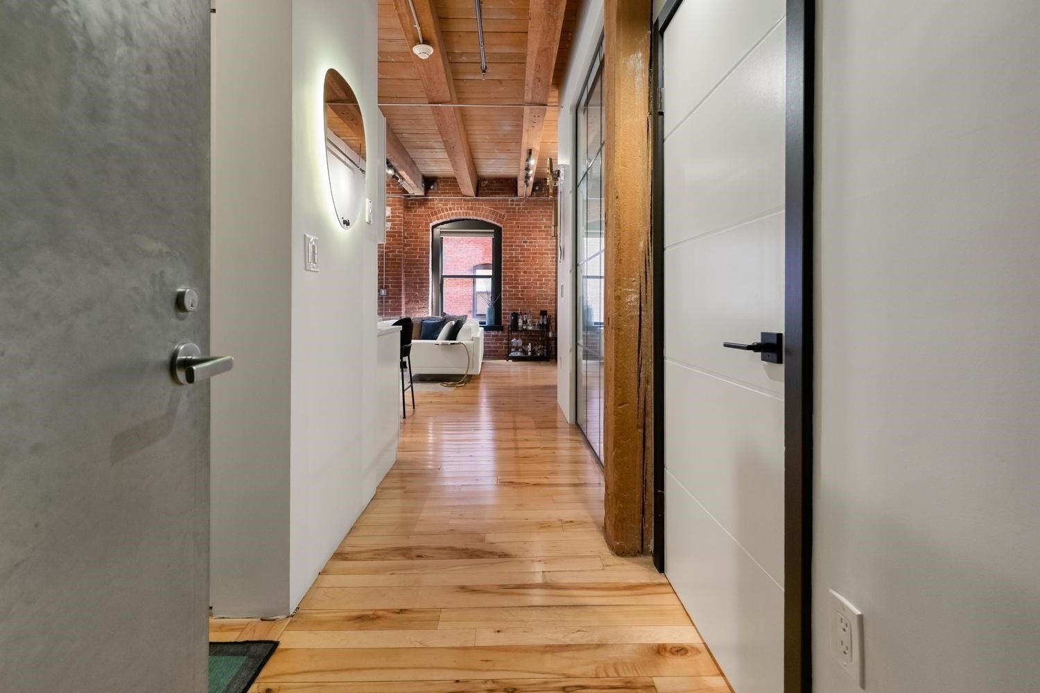 21 Wormwood St 422