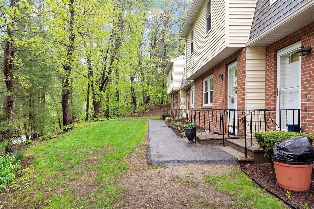 4 Nichols St 3