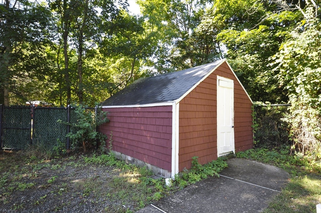 466 Summer St, East Bridgewater, MA Photo #25