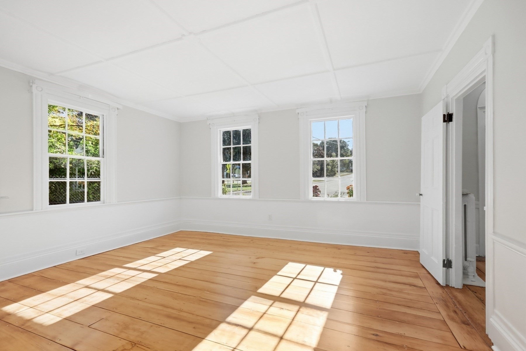 249 Main St, Groveland, MA Photo #8