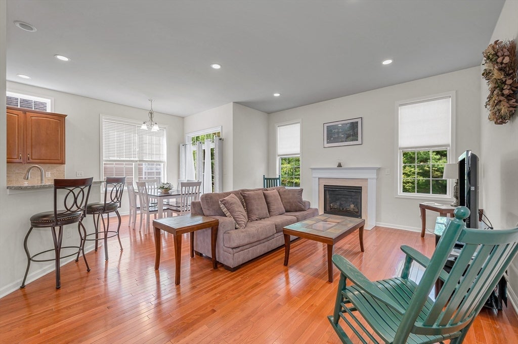 106 Sherwood Dr Methuen Ma 01844 DR, Methuen, MA, 106 Sherwood Dr Methuen Ma 01844 DR, Methuen, MA Photo #7