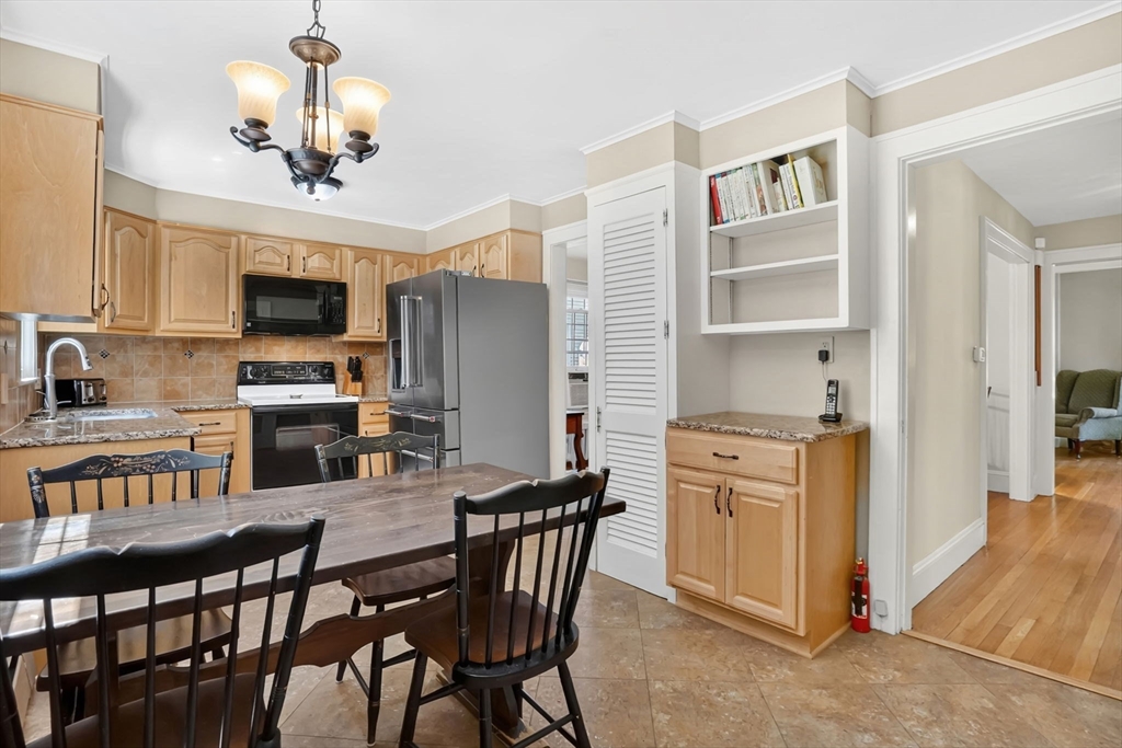 169 Greenacre Ave