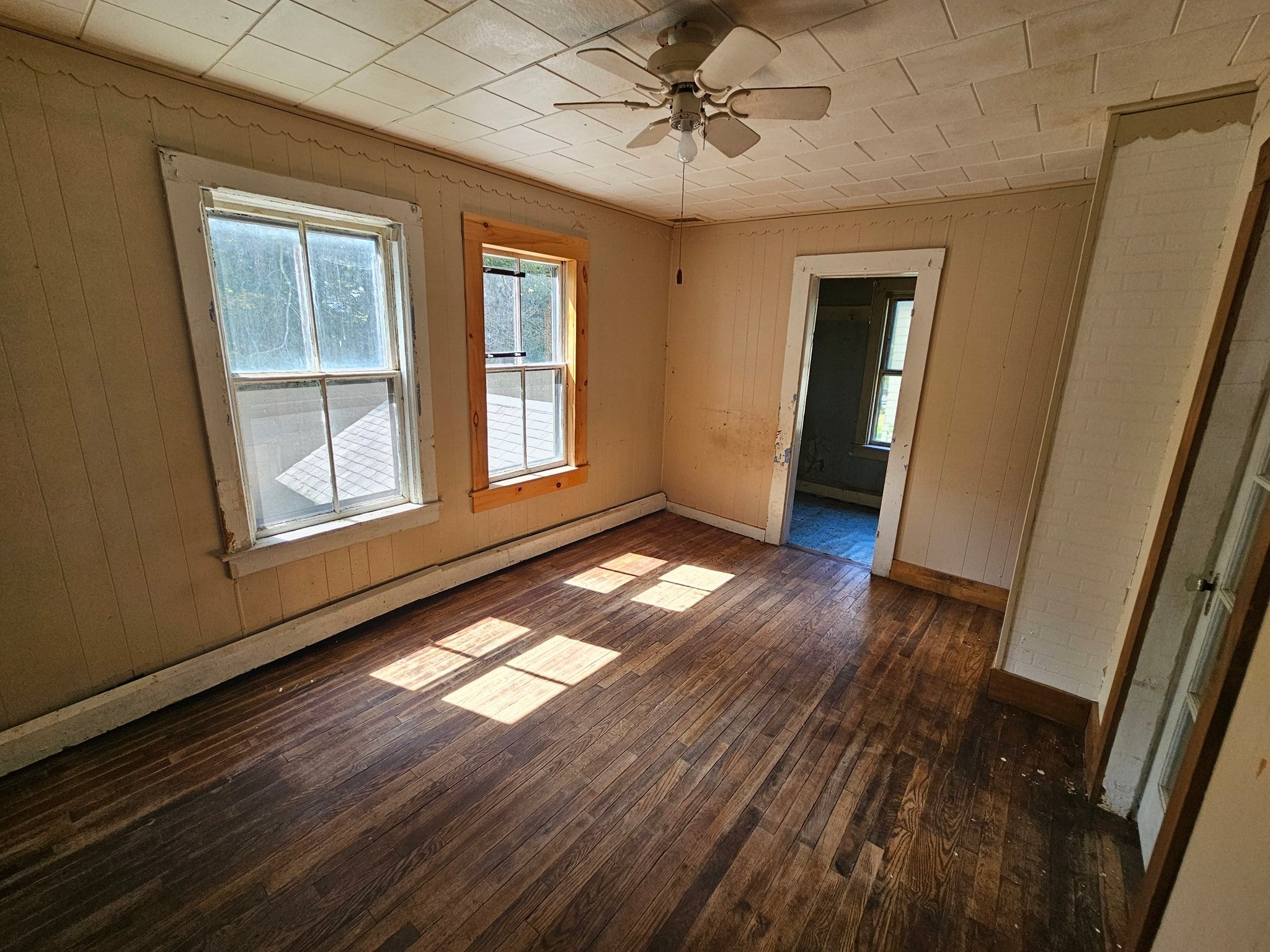 28 Carpenter St, Warren, MA Photo #8