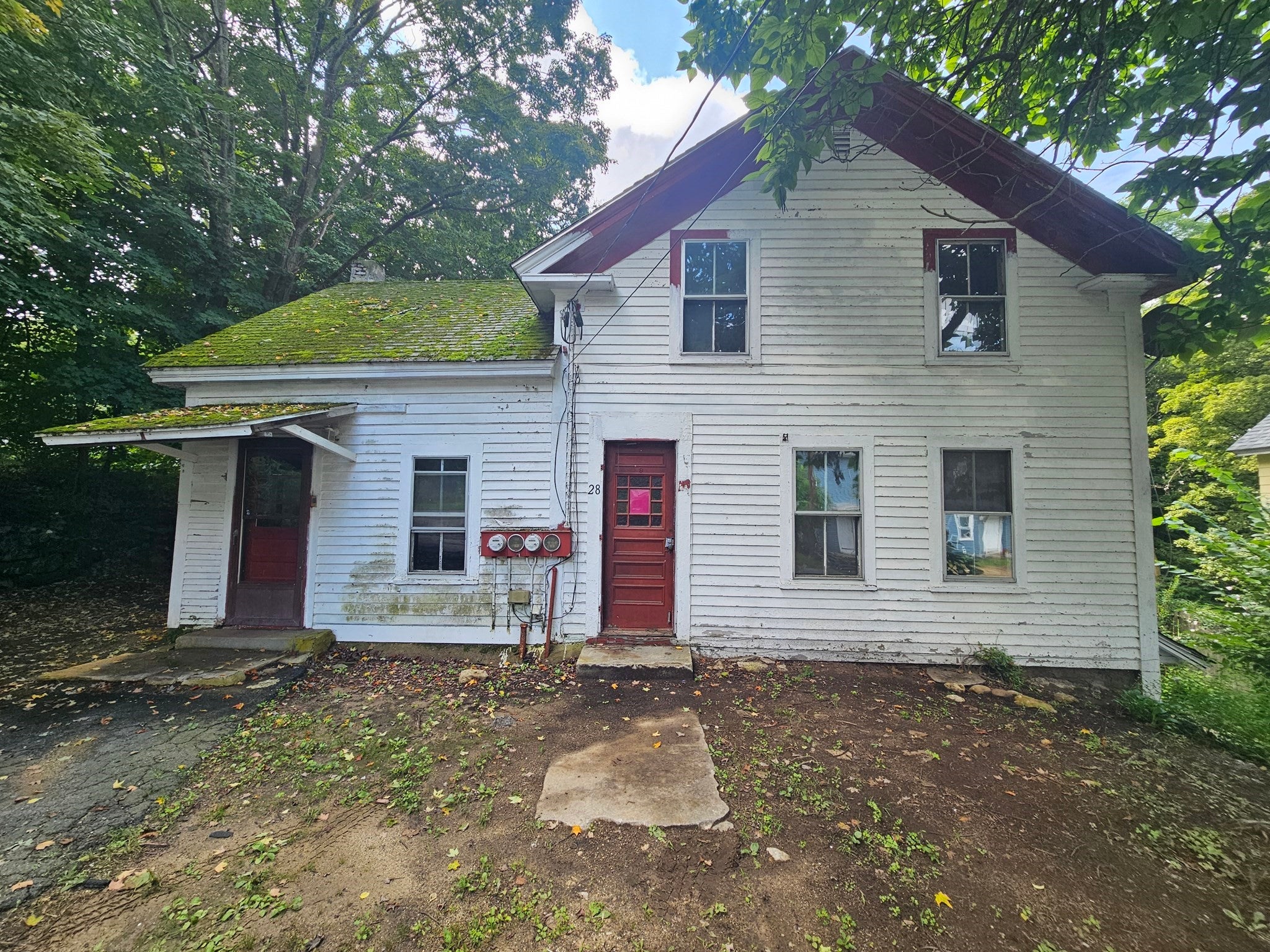 Photo of 28 Carpenter St, Warren, MA