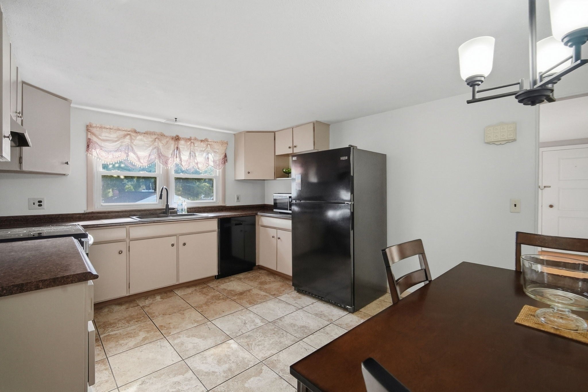 6 Sasur St, Palmer, MA Photo #9