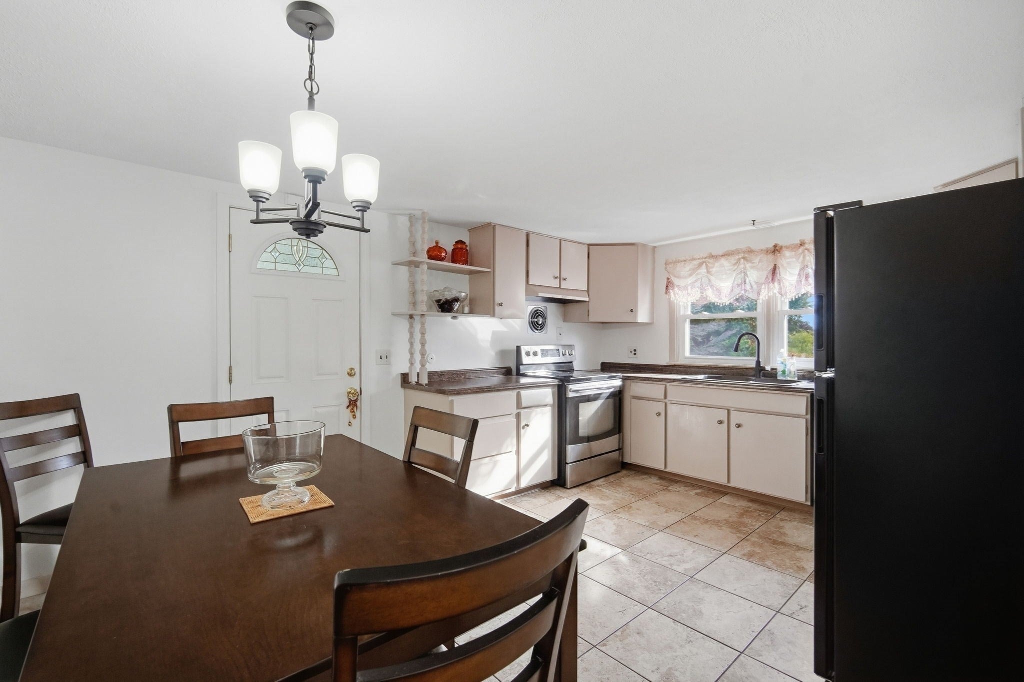 6 Sasur St, Palmer, MA Photo #4