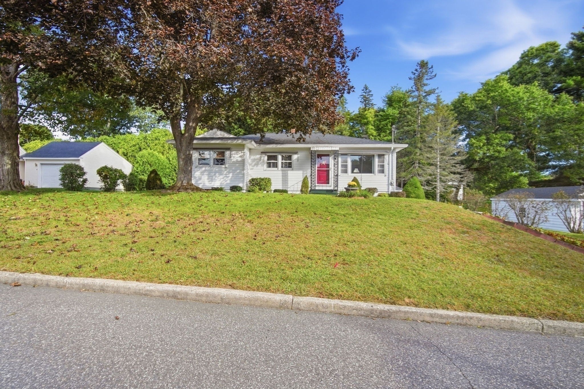 6 Sasur St, Palmer, MA Photo #2