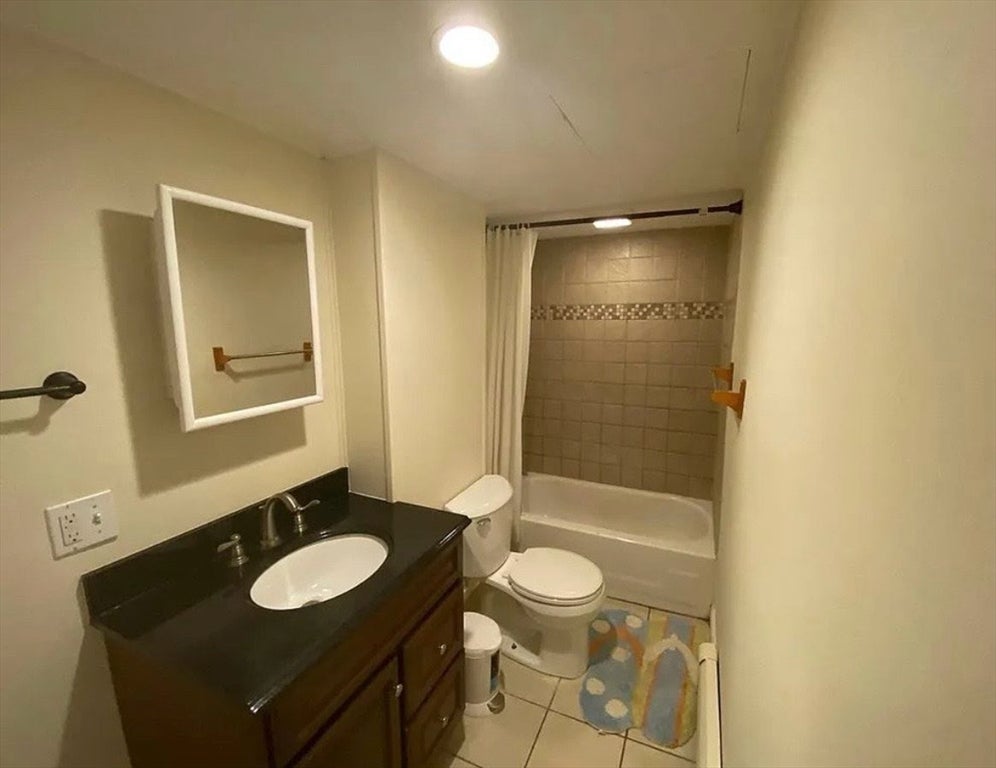 7 Lothian RD #B, Boston, MA Photo #3