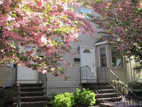 299 River Street 299 Waltham MA 02453