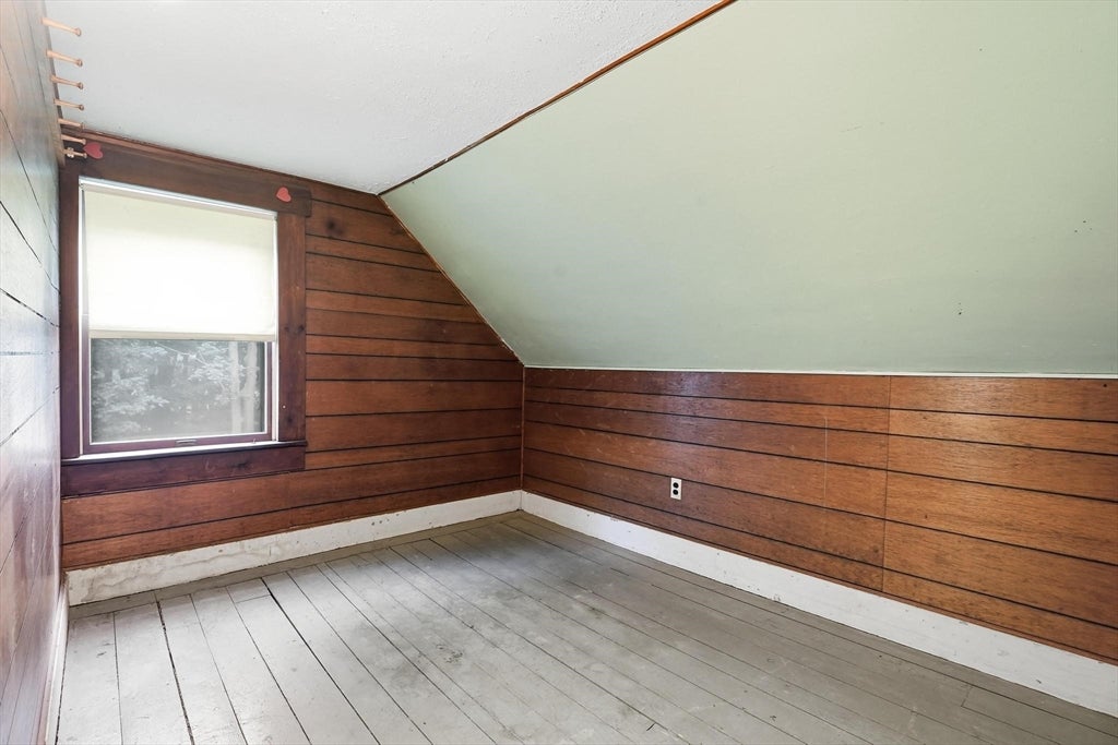 164 Green St, Woburn, MA Photo #33
