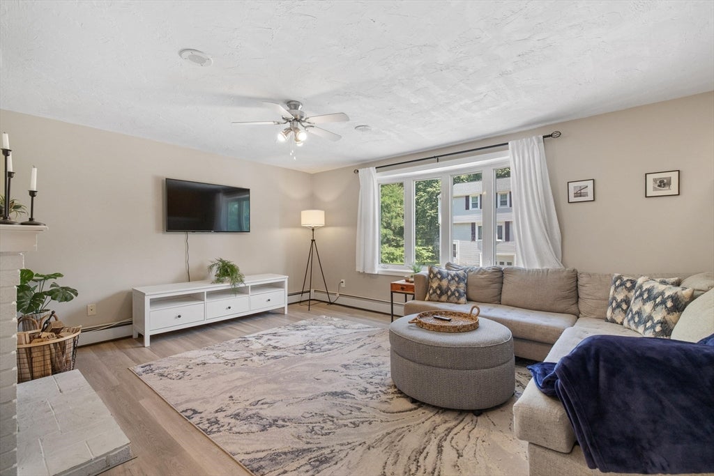 49 Lexington St #49, Millbury, MA, 49 Lexington St #49, Millbury, MA Photo #3