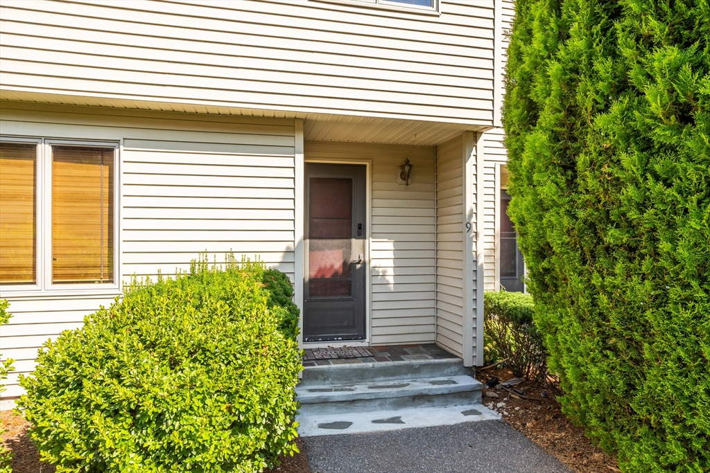 407 Great Rd 9
