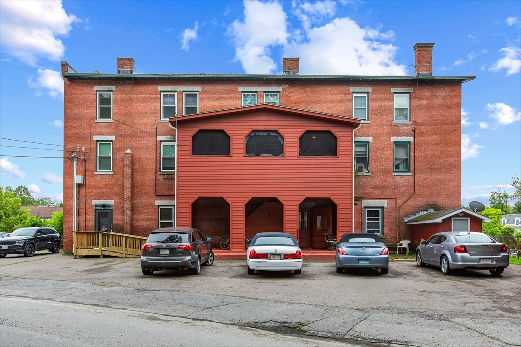 4 Davis St