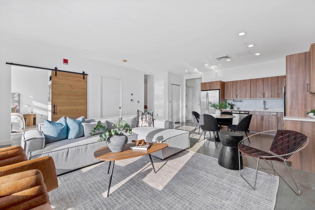 9 Medford Street PH3