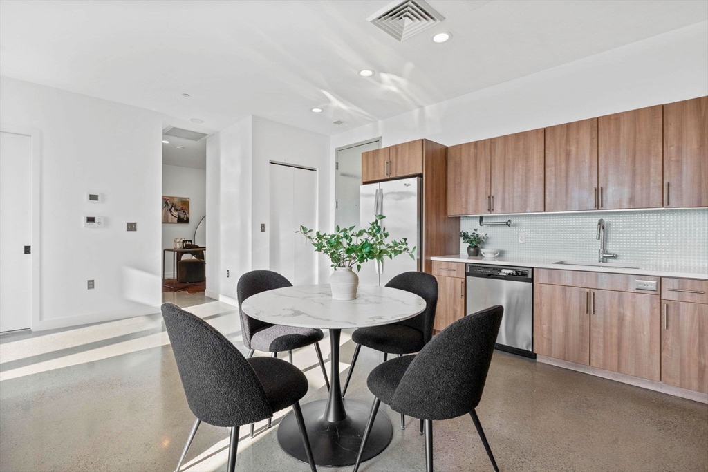 9 Medford Street PH3