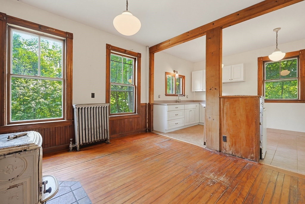 7 Baker ST, Worcester, MA Photo #18