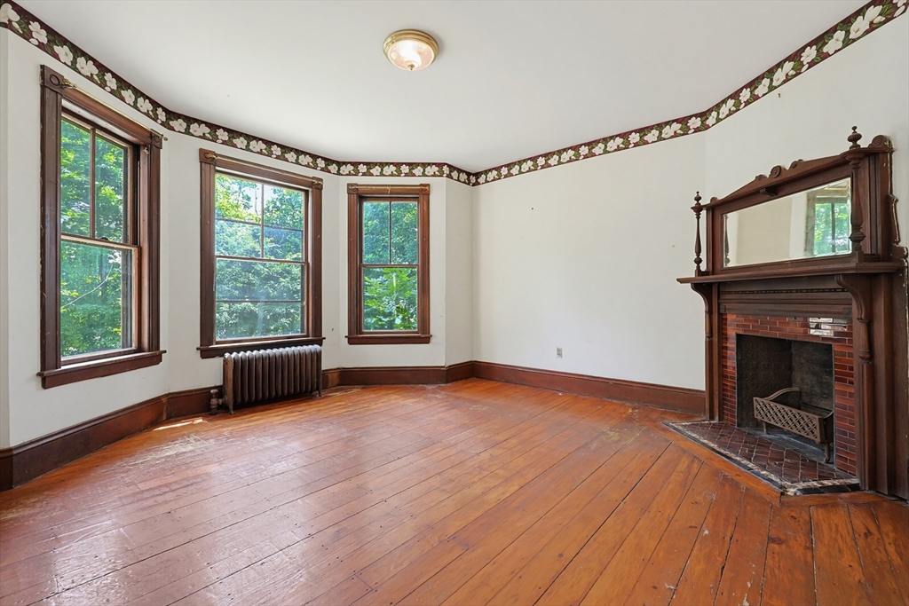 7 Baker ST, Worcester, MA Photo #8