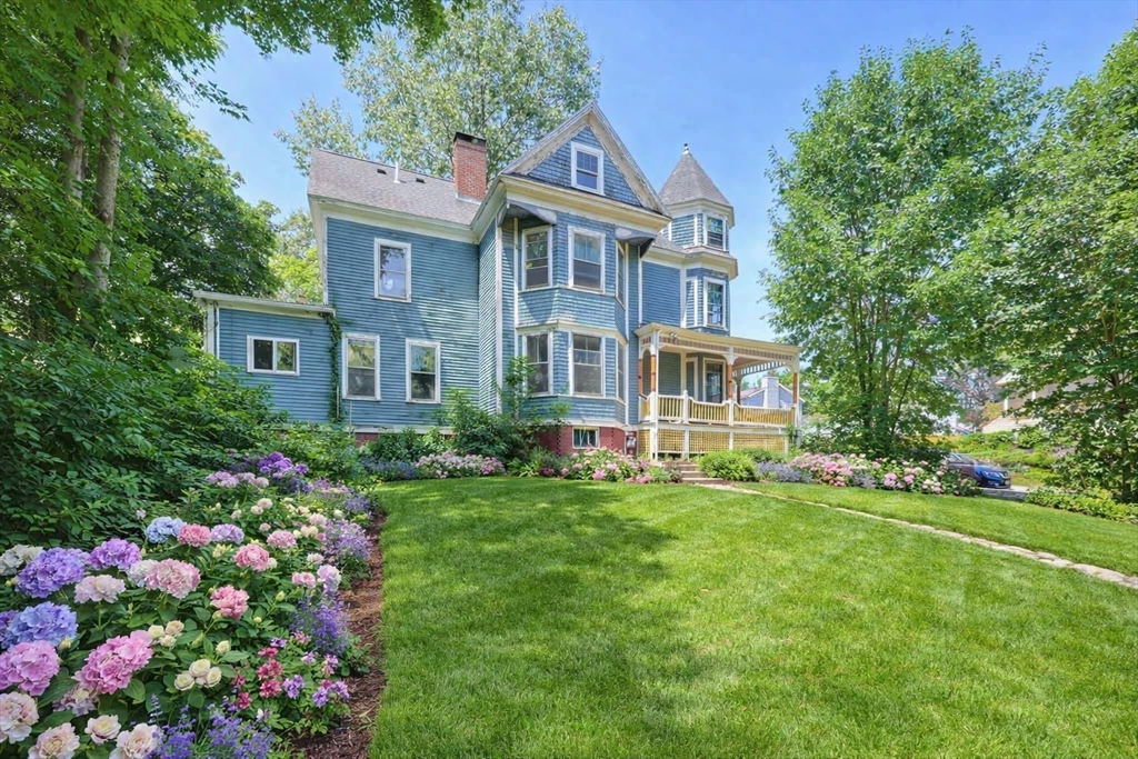 7 Baker ST, Worcester, MA Photo #3