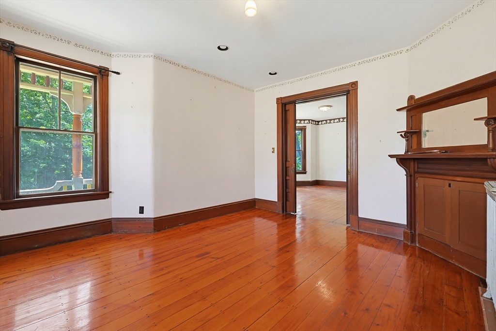 7 Baker ST, Worcester, MA Photo #11