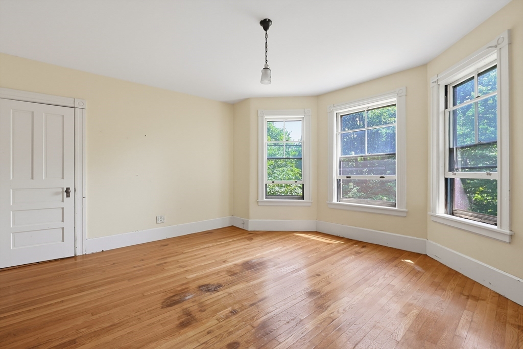 7 Baker ST, Worcester, MA Photo #34