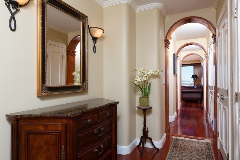 65 East India Row 22AB