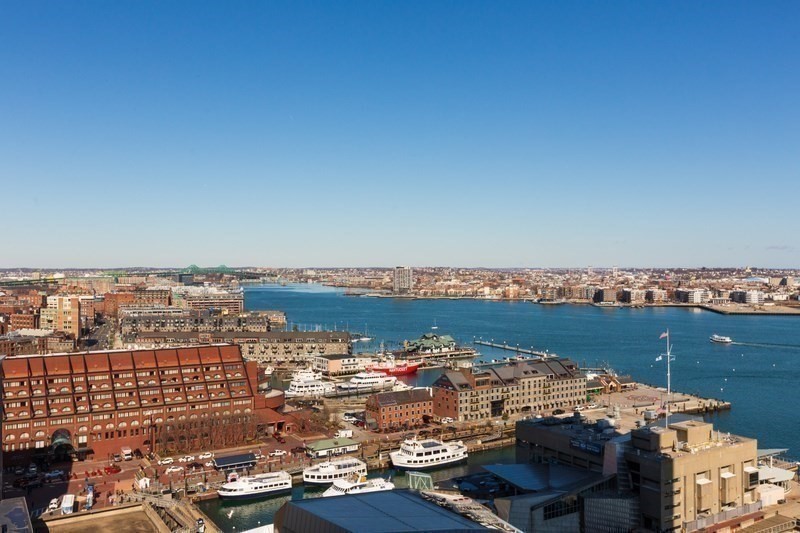 65 East India Row 22AB