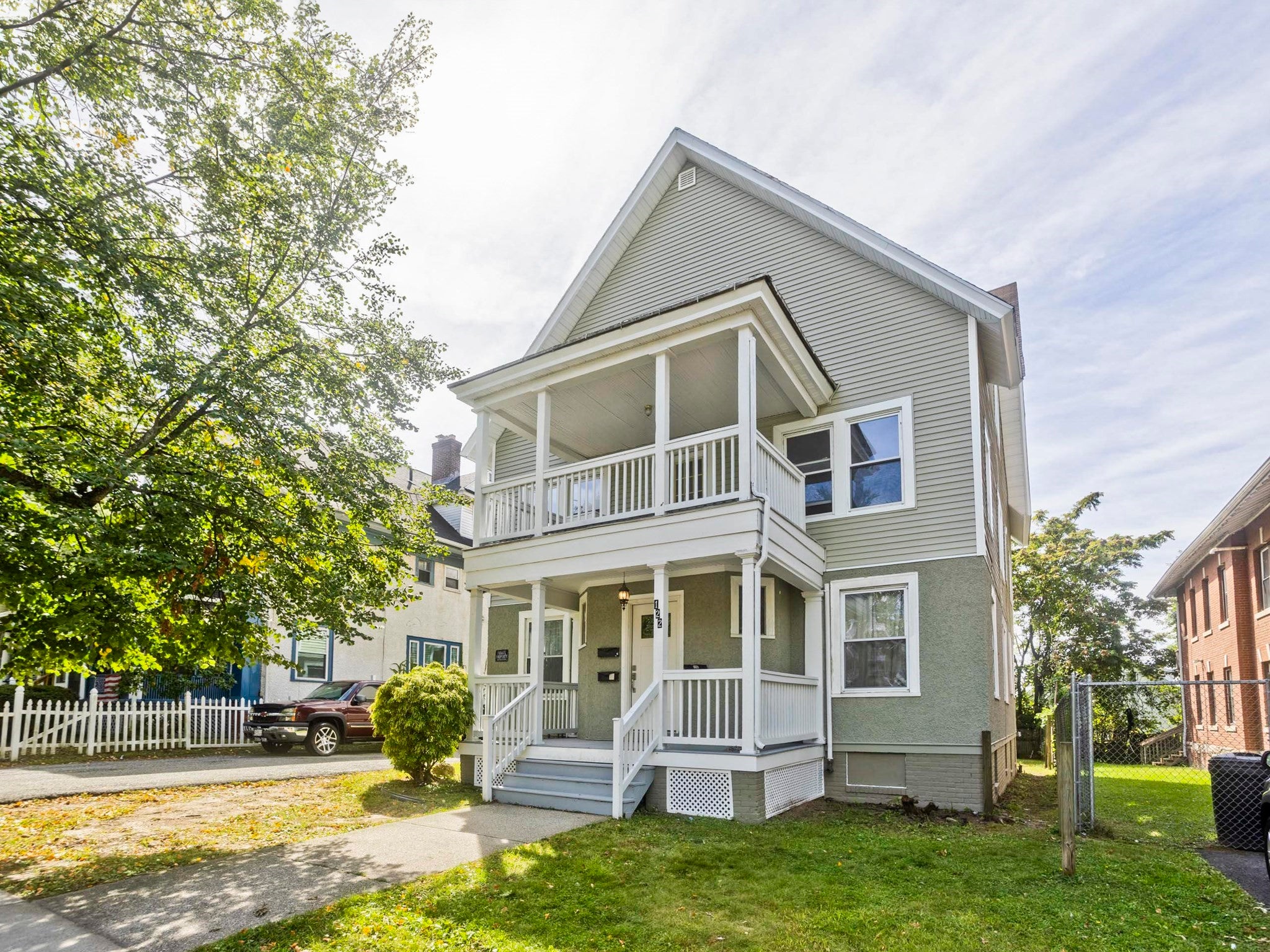 Photo of 122 Fort Pleasant Ave, Springfield, MA