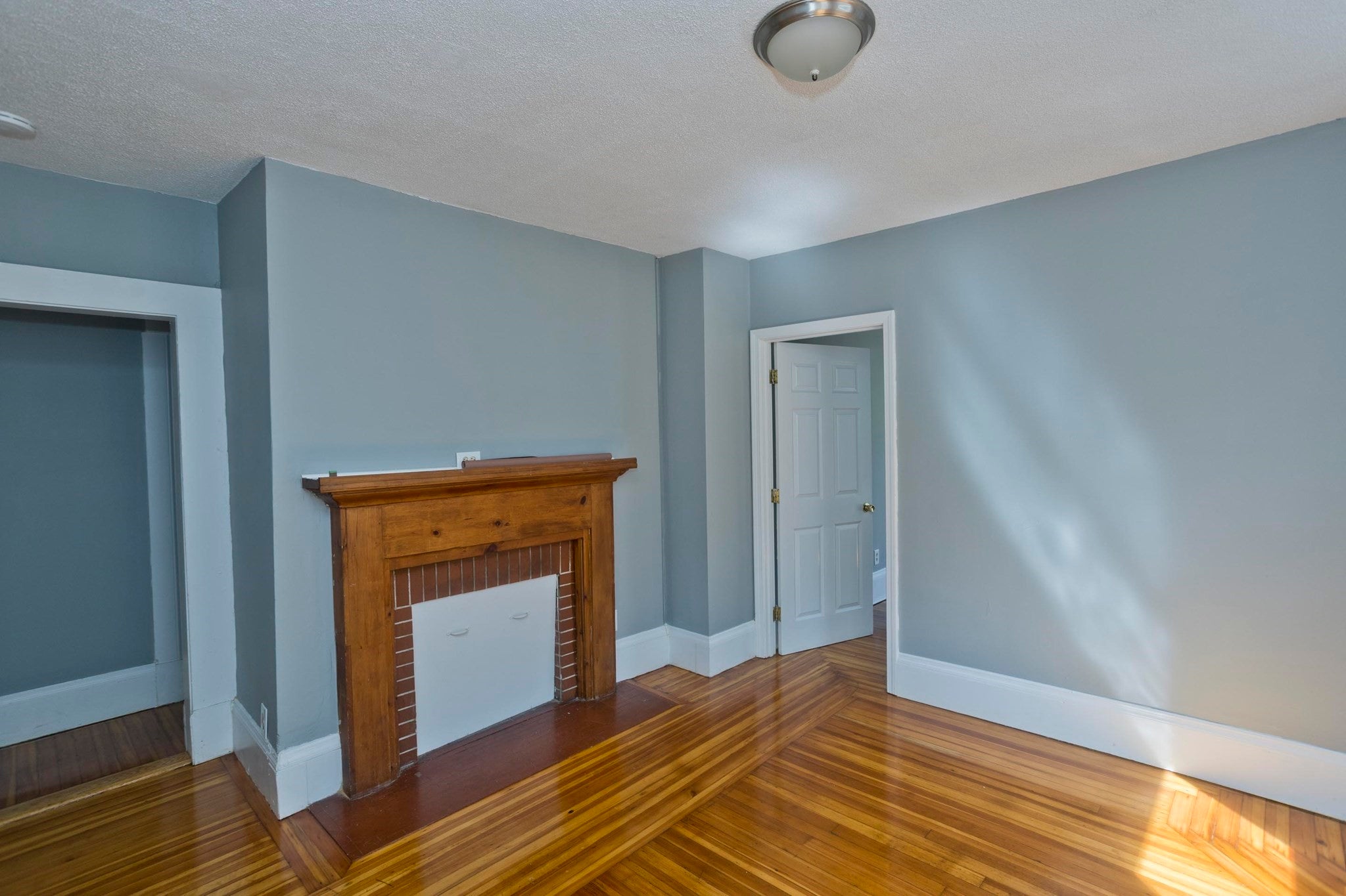 122 Fort Pleasant Ave, Springfield, MA, 122 Fort Pleasant Ave, Springfield, MA Photo #6