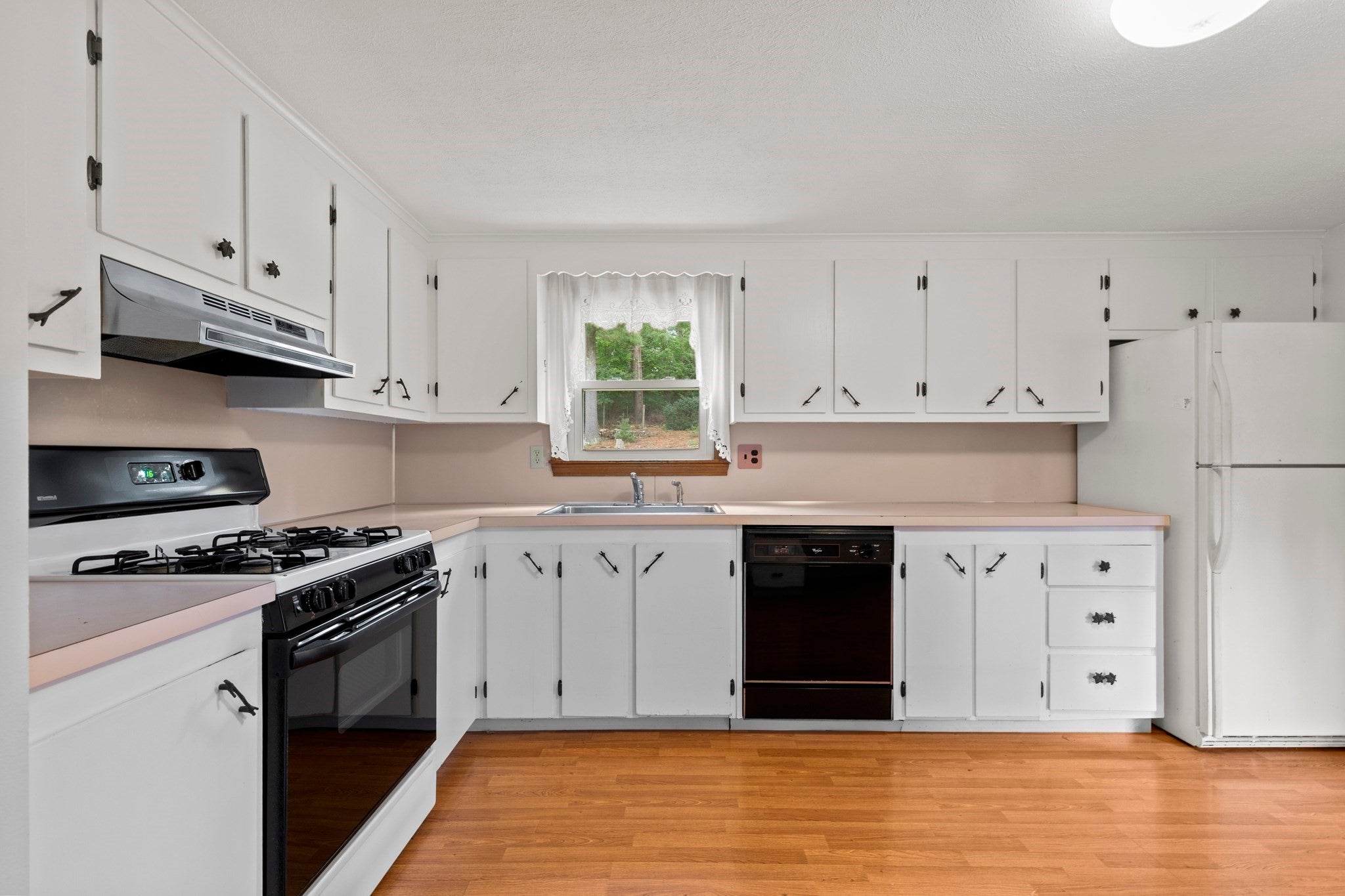 24 Fresh Pond Cir, Plymouth, MA, 24 Fresh Pond Cir, Plymouth, MA Photo #13