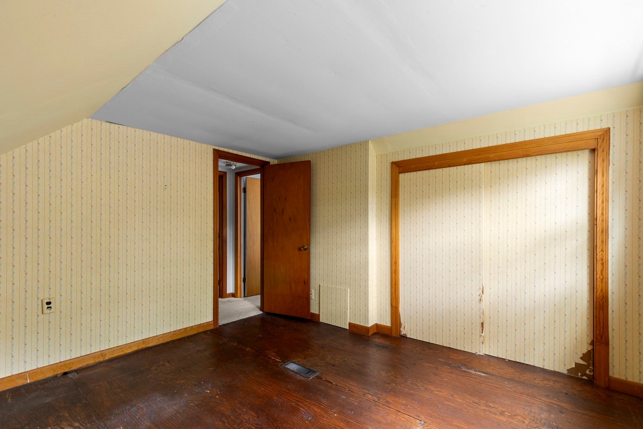 24 Fresh Pond Cir, Plymouth, MA, 24 Fresh Pond Cir, Plymouth, MA Photo #28