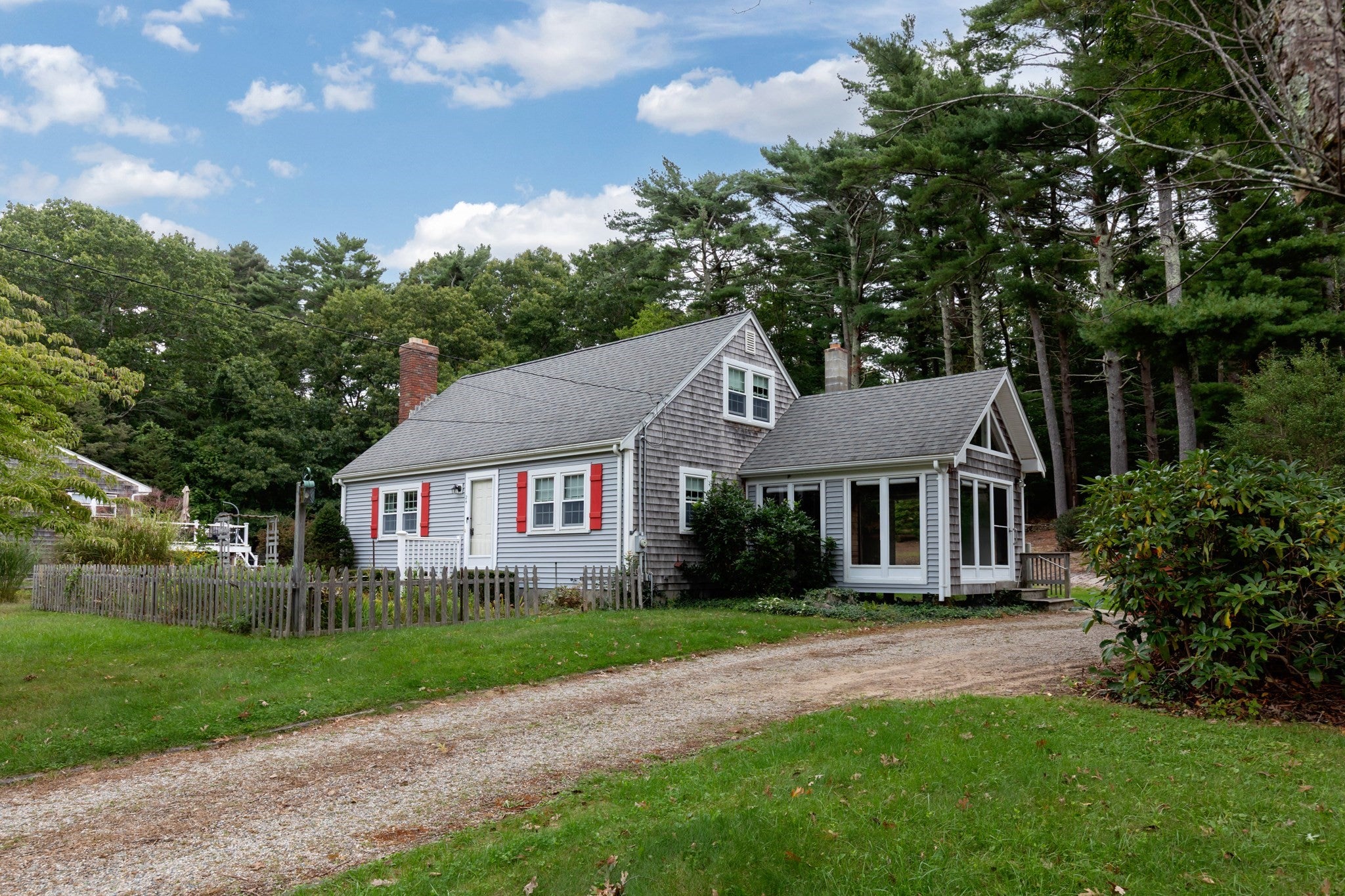 24 Fresh Pond Cir